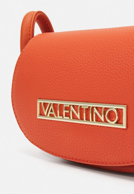 Bolso De Hombro Vinile Mario Valentino Naranja VBS8A710 - Imagen 2